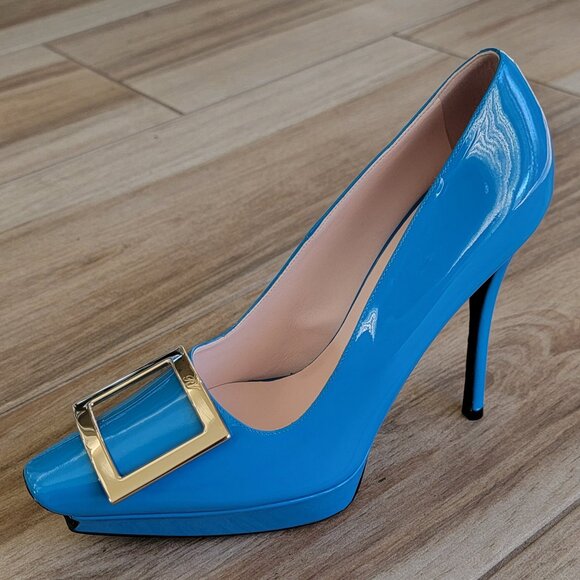 Roger Vivier Trompette Sky-Blue Patent Leather Pumps Eur 40
